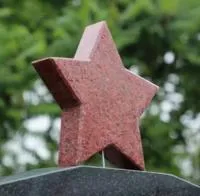 Гранитная звезда на памятник героям ВОВ в Красноармейске (518406)